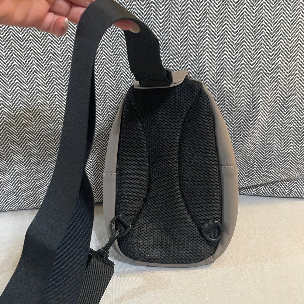 NWT DUCHAMP Versatile Unisex Rubberized Utility Sling Bag - Color: Taupe/Gray - Picture 6 of 14